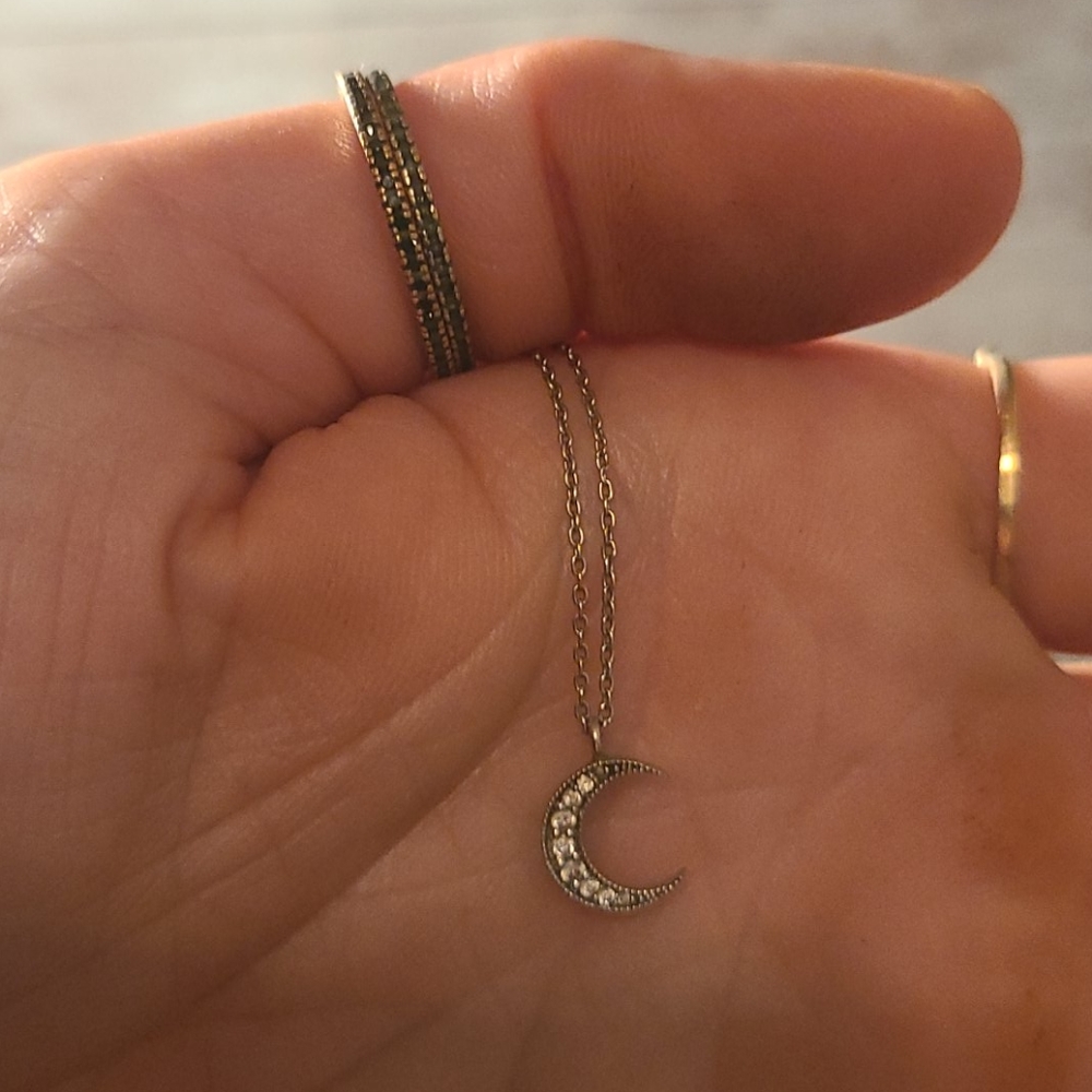 18 inch white gold and diamond crescent necklace